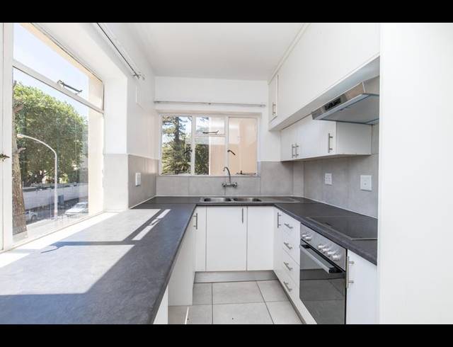 2 BEDROOM PROPERTY TO RENT IN WYNBERG UPPER